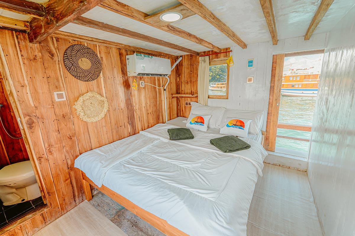 master-cabin.jpg